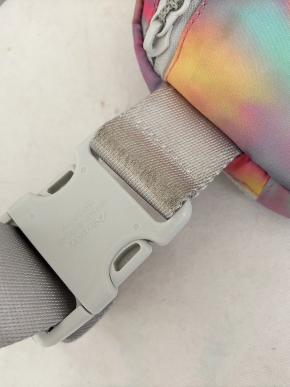 Lululemon Everywhere Belt Bag Prism Wash Print Multi / Vapor Tie Dye Rainbow 1L  - Picture 5 of 6